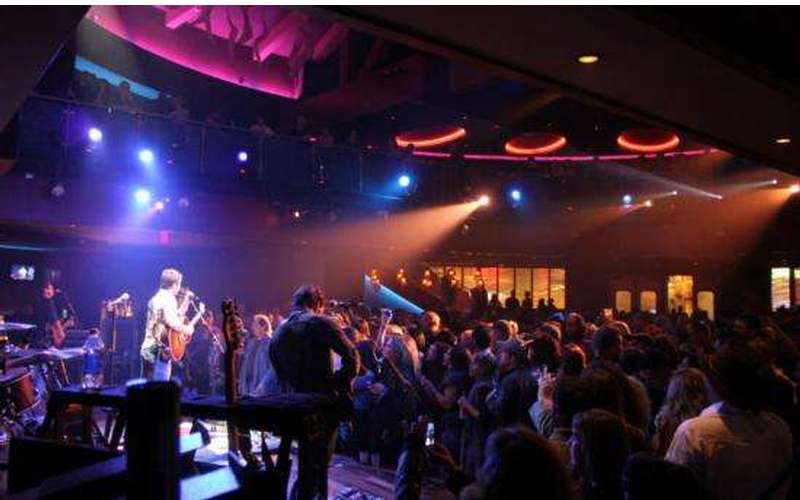 Band performing at Vapor Nightclub in Saratoga