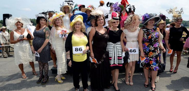 women in a hat contest